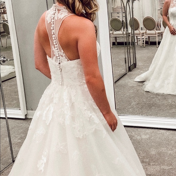 “White” By Vera Wang Illusions Floral Wedding Gown Dress - Picture 4 of 7